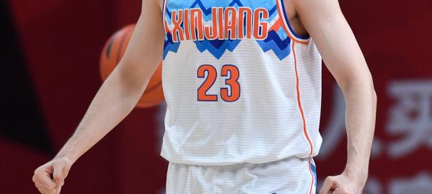 华体会体育-关于费德勒在G2比赛中战术调整，出色防守引发热议！的信息