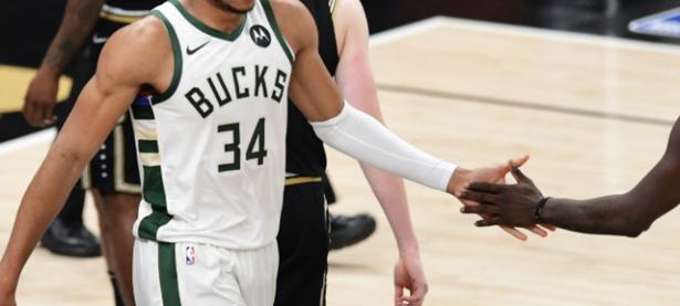 华体会体育-包含JackeyLove爆冷击败加拿大队，惊险取胜引爆全场！的词条