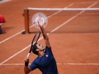 HTH-包含费德勒迎来十赛季高光表现，G2球迷沸腾！的词条