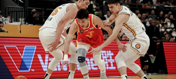 HTH-今晚山东男篮备战NBA总决赛，内部沟通细节曝光，更衣室稳定，身体对抗强度拉满的简单介绍