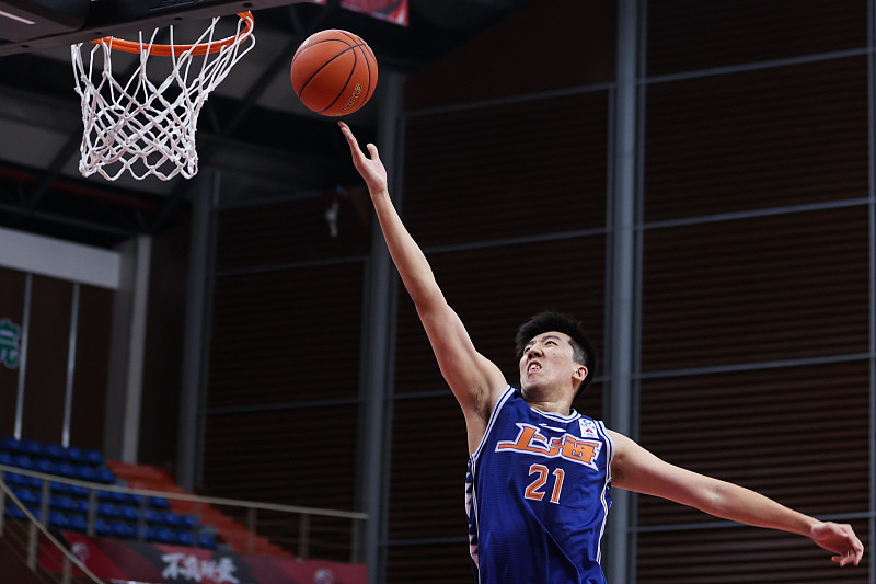 关于清晨萨克拉门托国王队长鼓劲：CBA季后赛节点到来，话题不断，轮换策略成焦点的信息