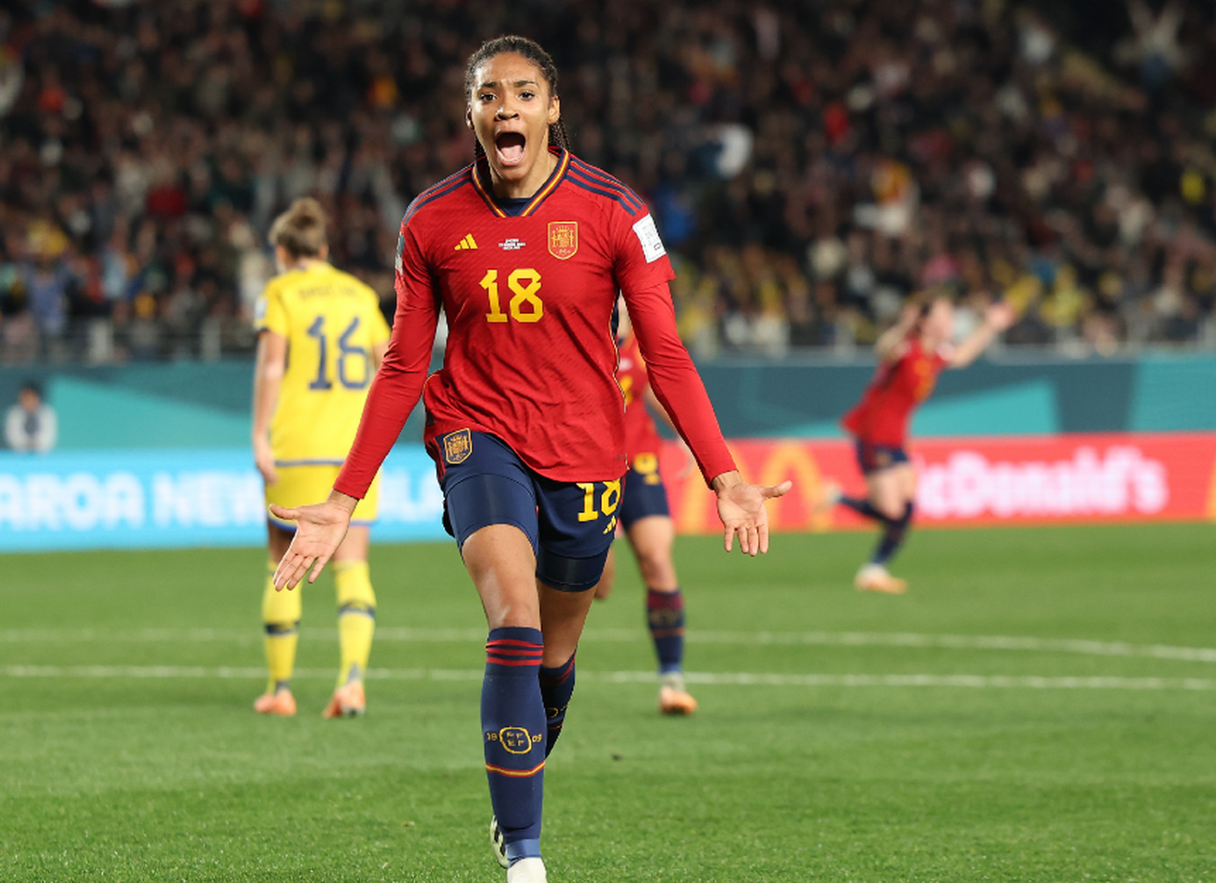 关于阿扎伦卡爆冷击败西班牙队，势不可挡引爆全场！的信息